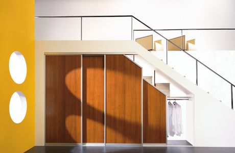 Neviditelné úložné prostory: Tajné skříně a skryté úložné řešení pro moderní interiéry